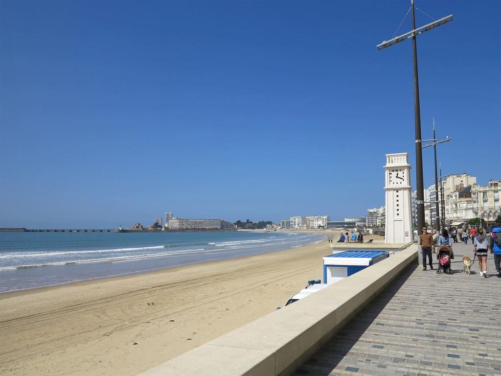 Les Sables-dʼOlonne Hotel Du Commerce מראה חיצוני תמונה